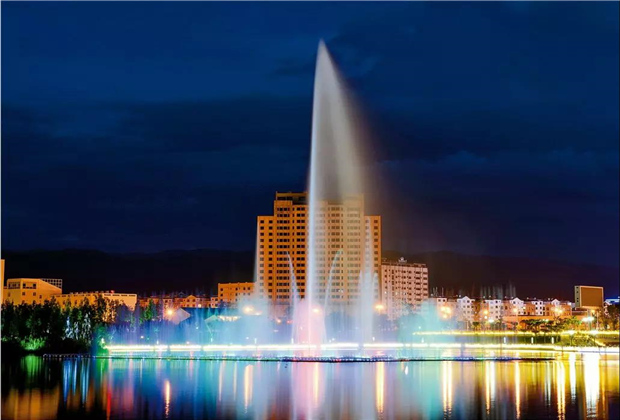 大美臨滄 玉龍湖，霞光醉