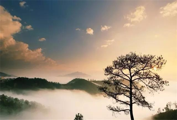 臨滄會展策劃：坐看云起時：臨滄這些觀云海的絕佳之地~