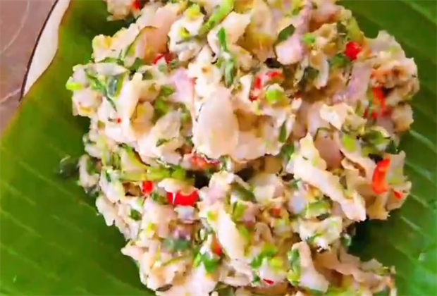 臨滄策劃公司 | 臨滄傣族古法制作的檸檬生魚片生香甜清脆、酸辣可口