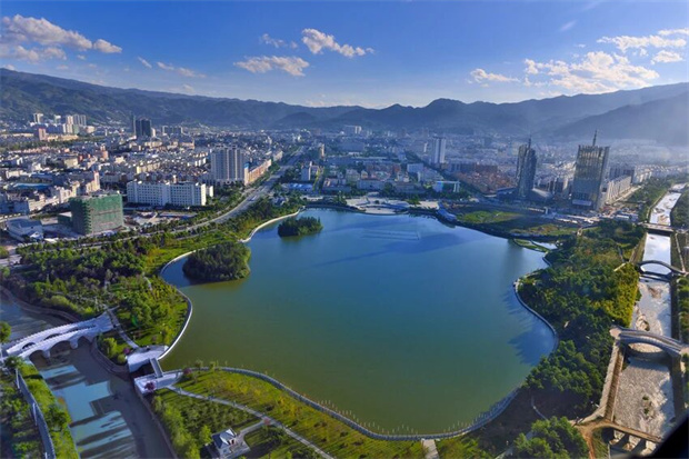 臨滄旅游：熱化啦？來(lái)臨滄約“18℃的夏天”！